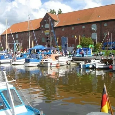 Vakantiehuis - Vacation In The Block House 4 Pers